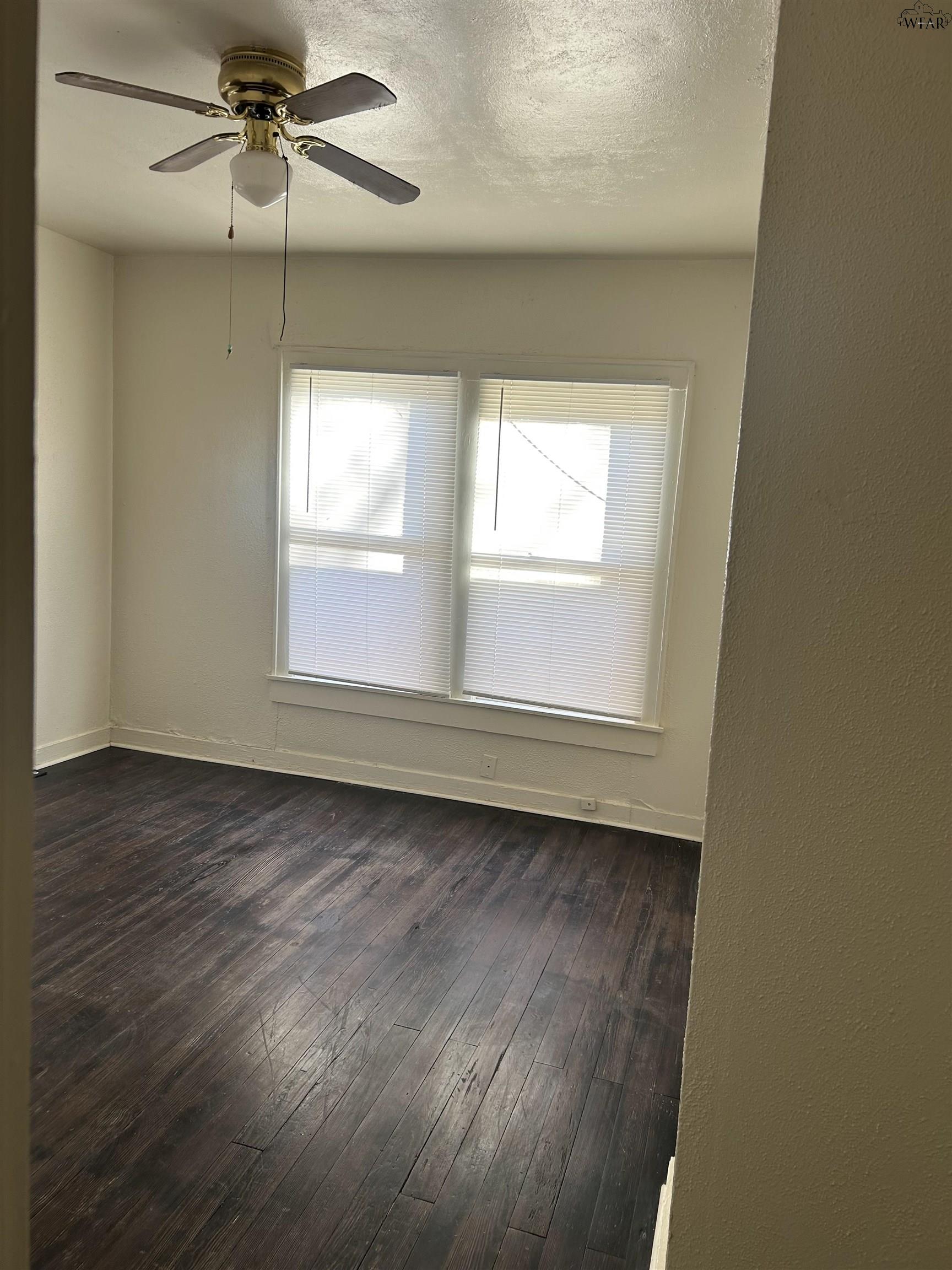 1643 PEARL AVENUE Unit: front house only