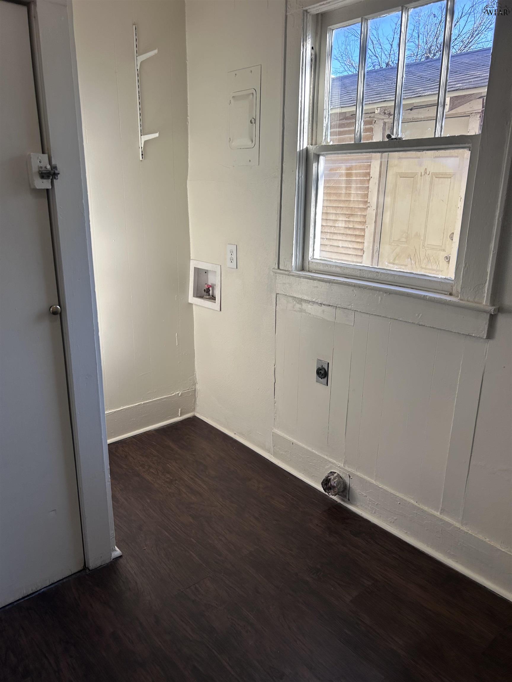 1643 PEARL AVENUE Unit: front house only