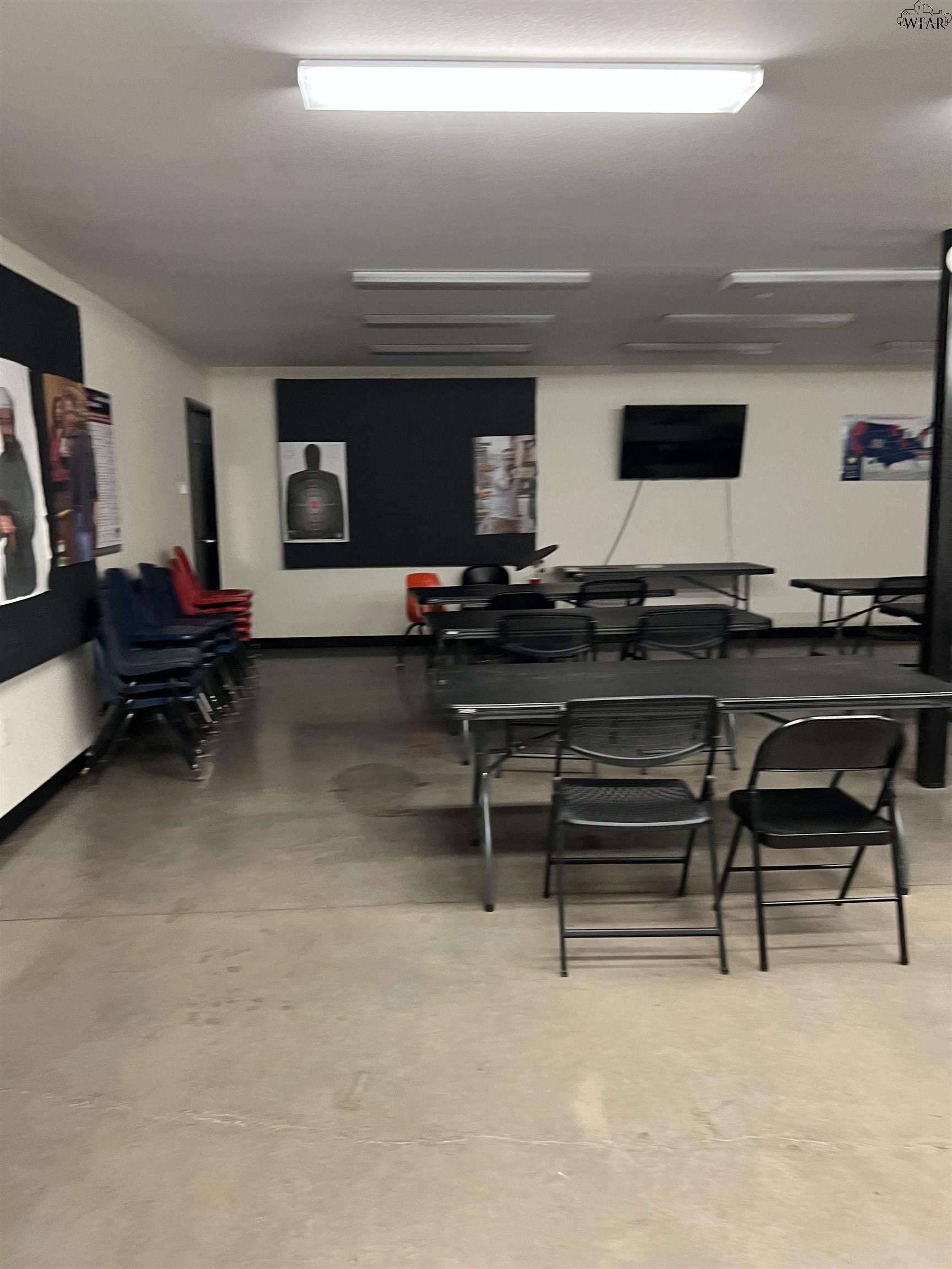 7475 CENTRAL FREEWAY Unit: I44