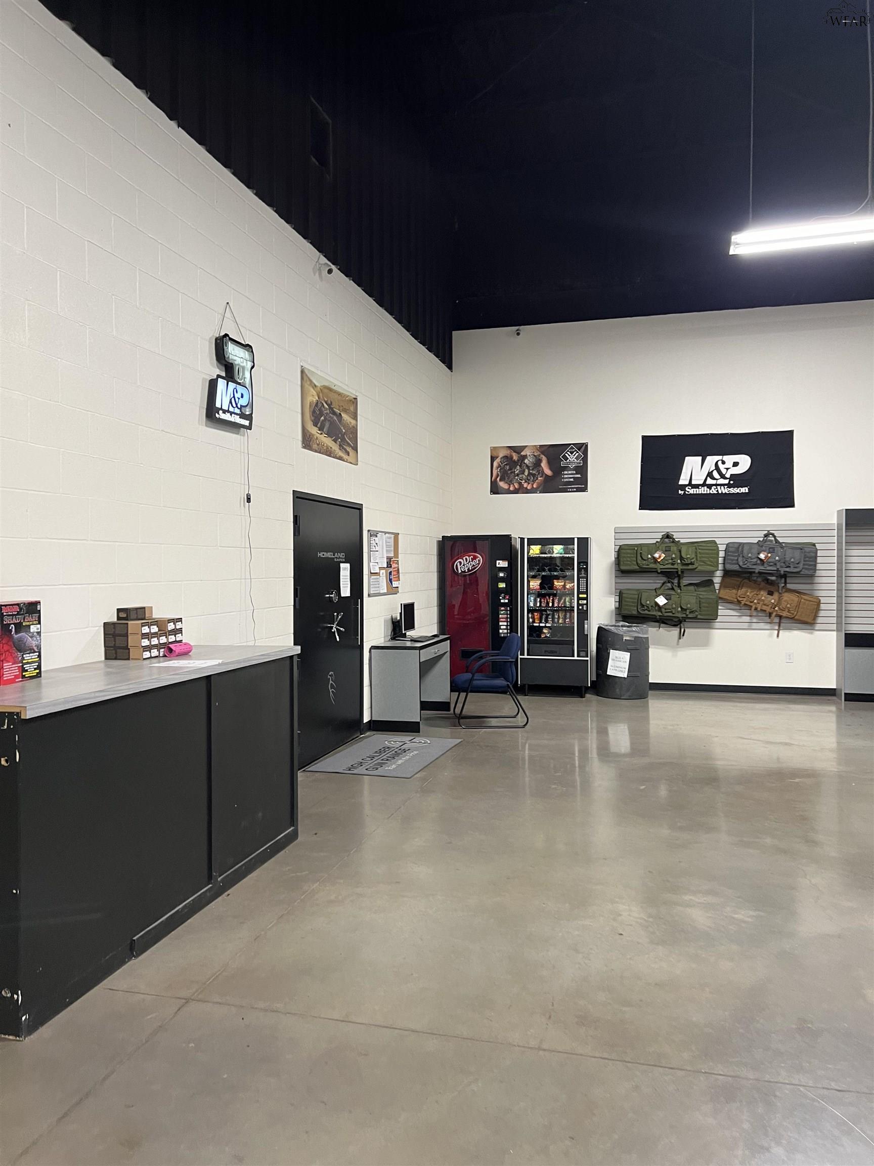 7475 CENTRAL FREEWAY Unit: I44