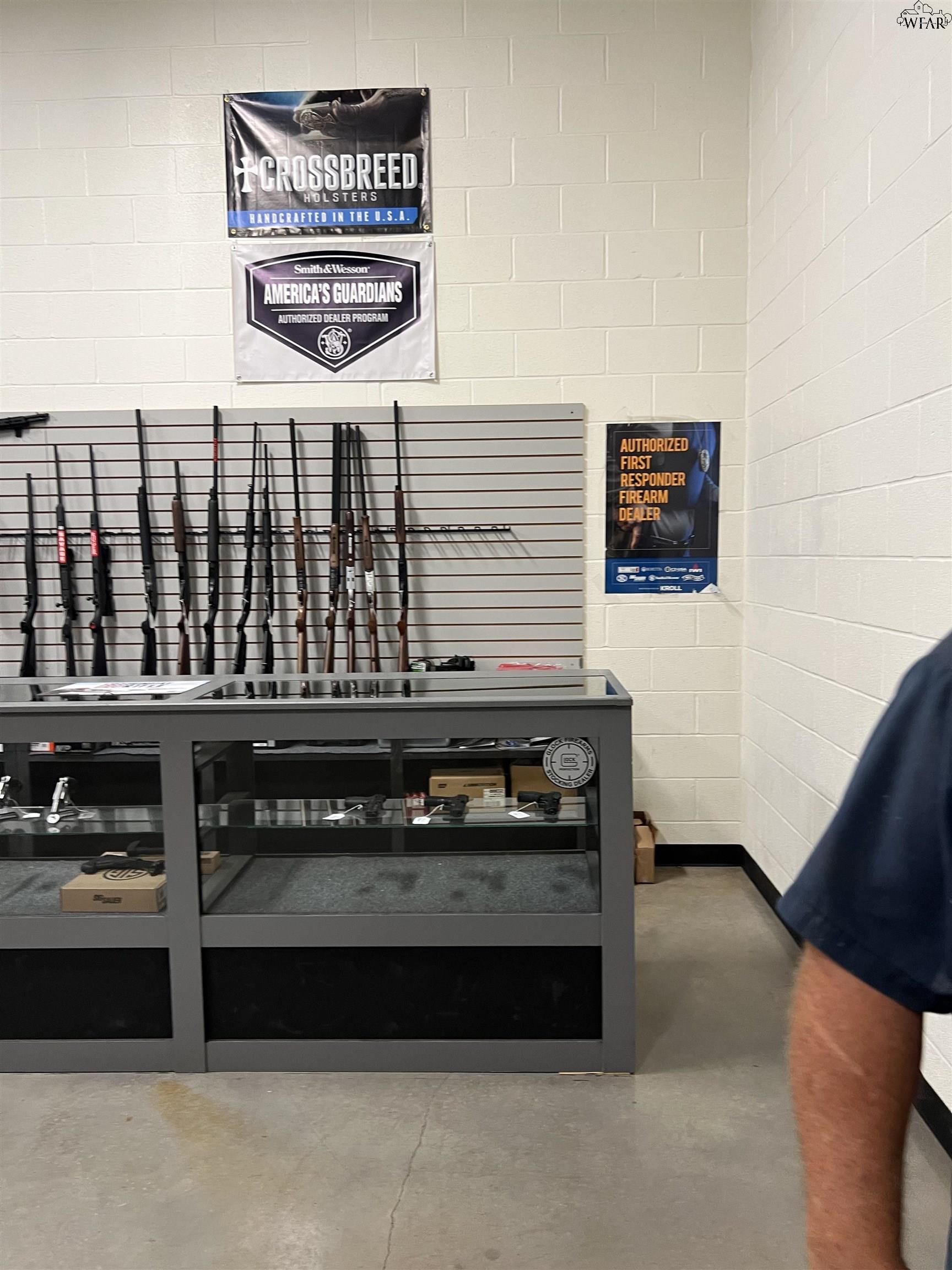 7475 CENTRAL FREEWAY Unit: I44