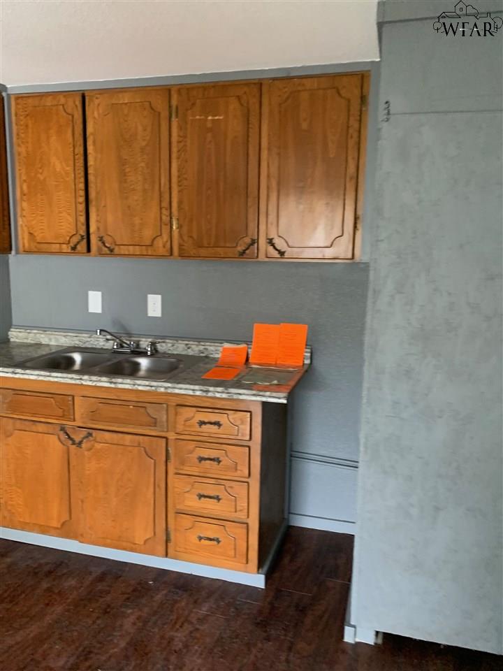 1704 PEARL AVENUE Unit: Apt #4  Rear House