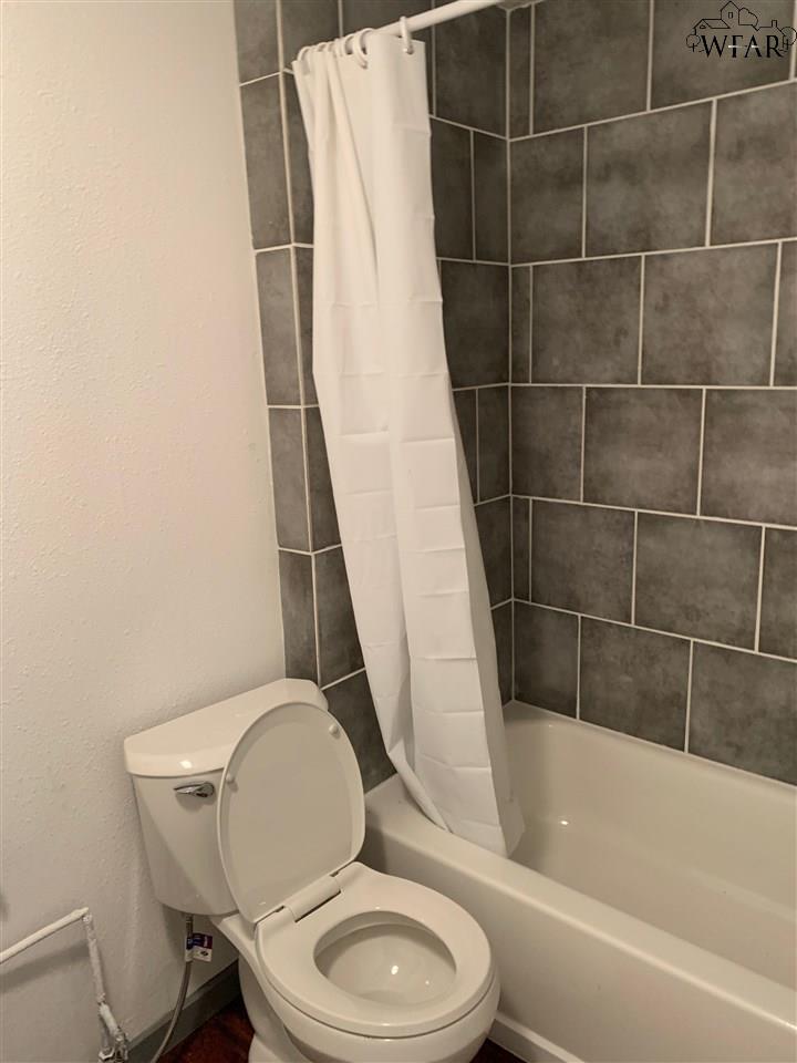 1704 PEARL AVENUE Unit: Apt #4  Rear House