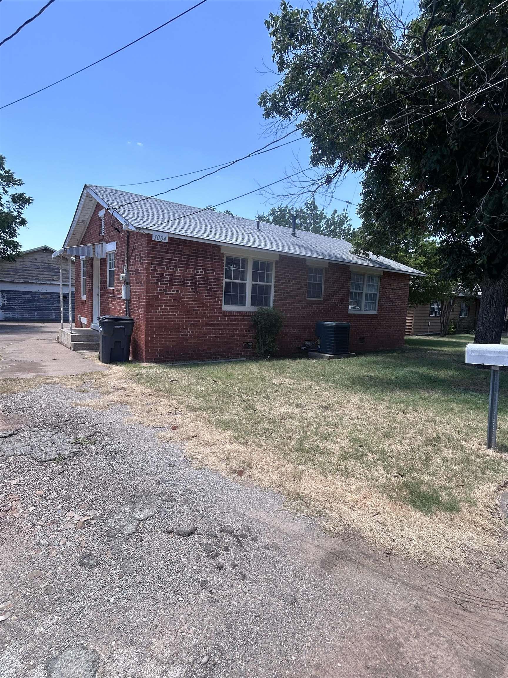 1004 W WENONAH AVENUE