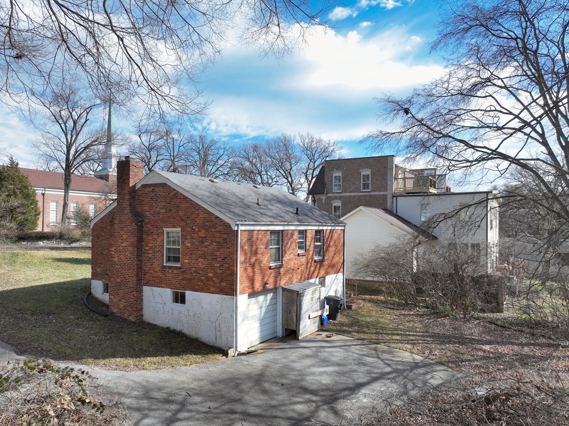 2931 Sharon Hill Cir