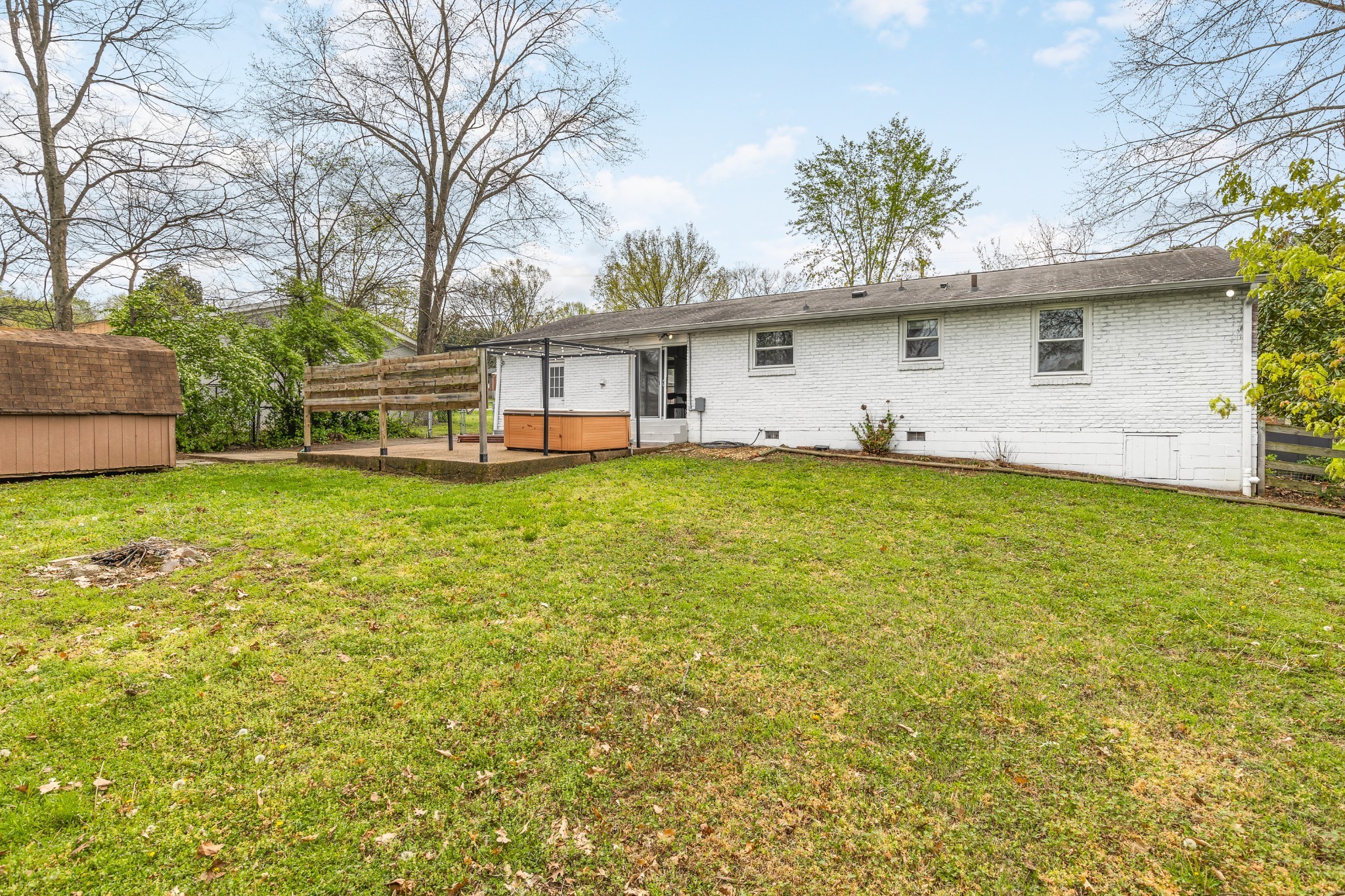 630 Whispering Hills Dr