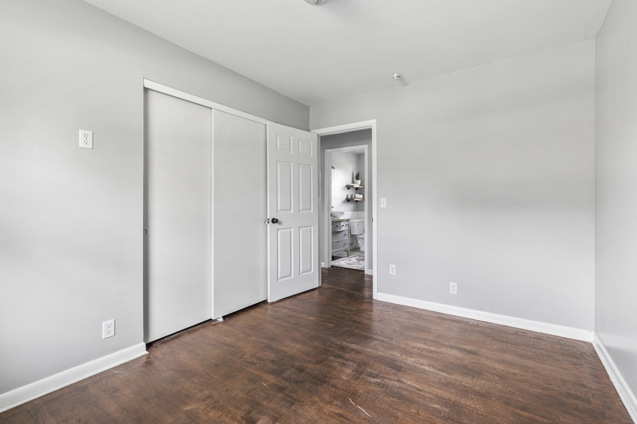 630 Whispering Hills Dr