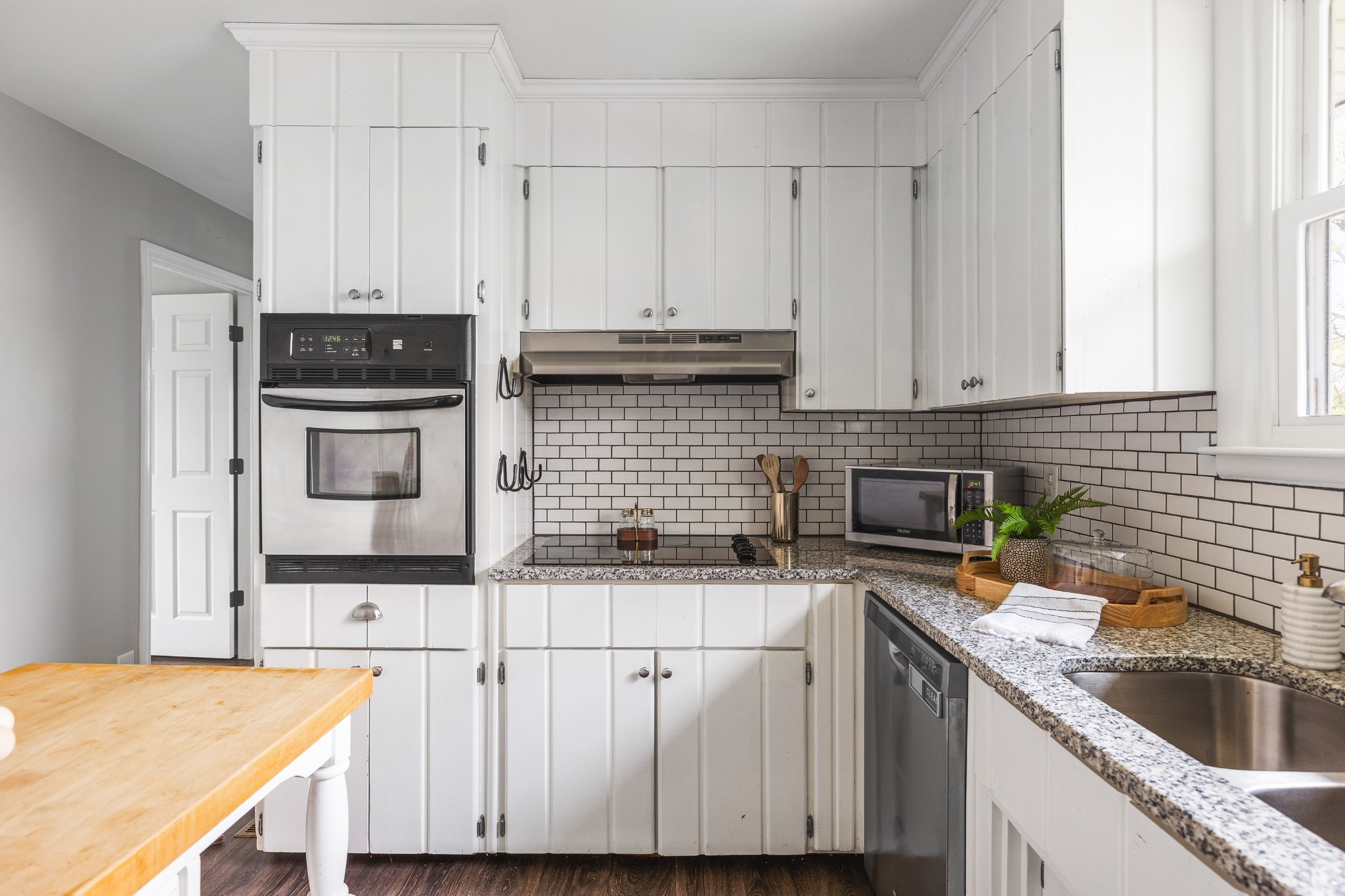 630 Whispering Hills Dr