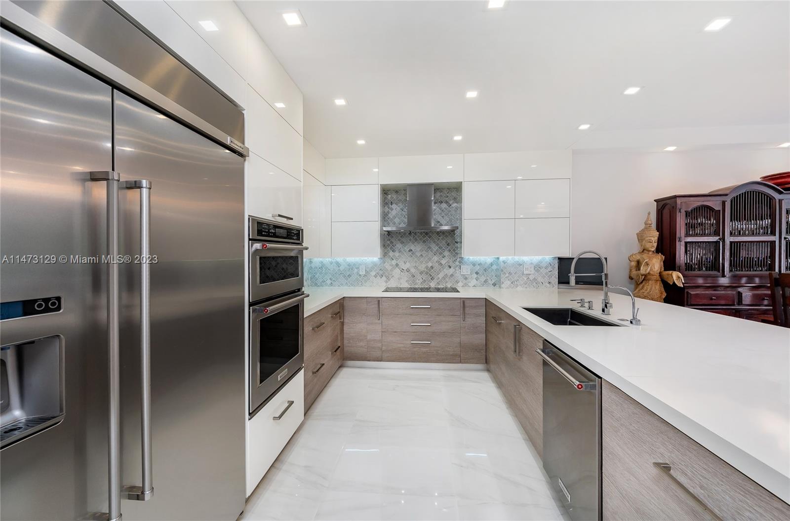 251 Crandon Blvd # 428