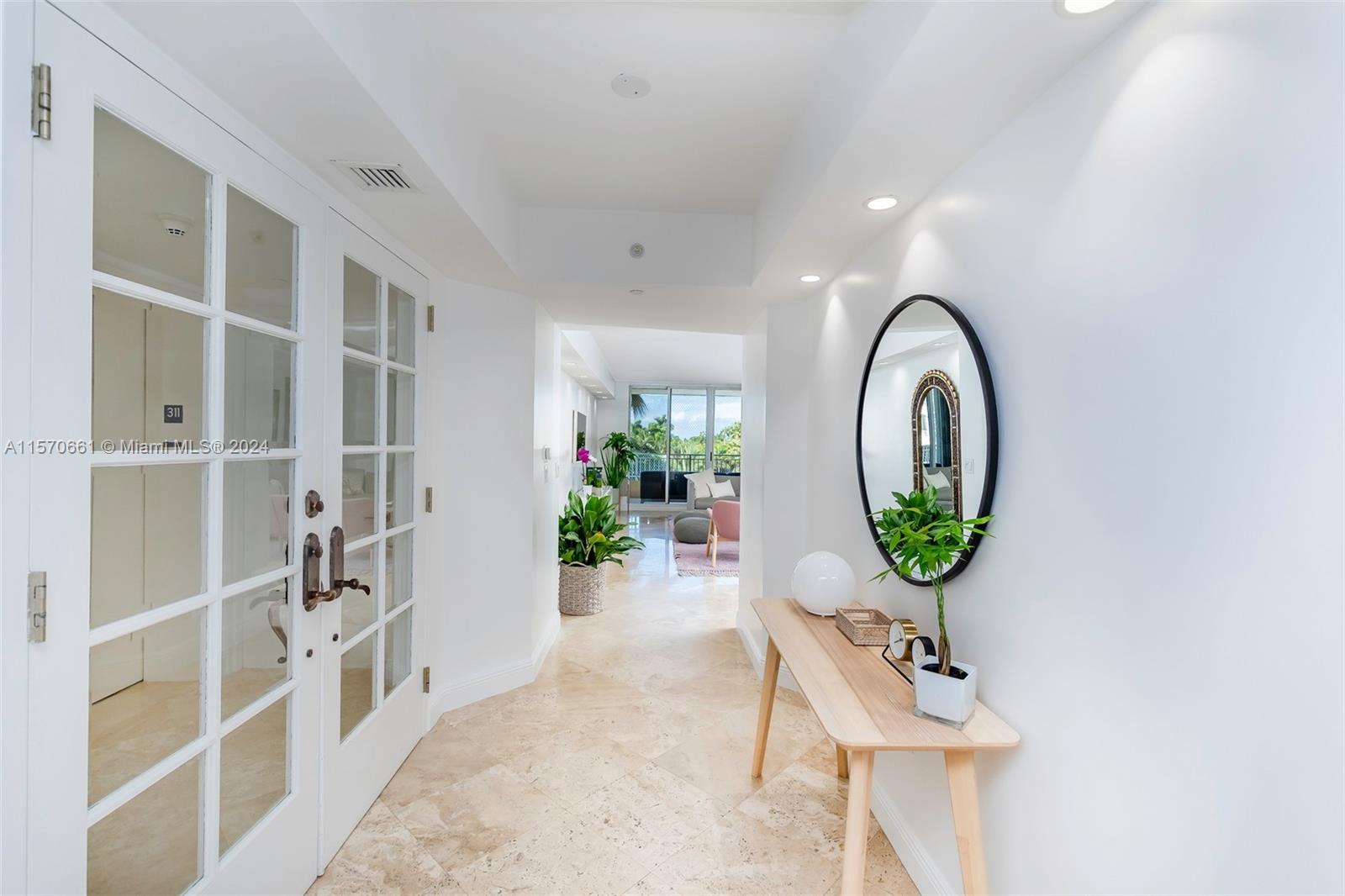 765 Crandon Blvd # 311