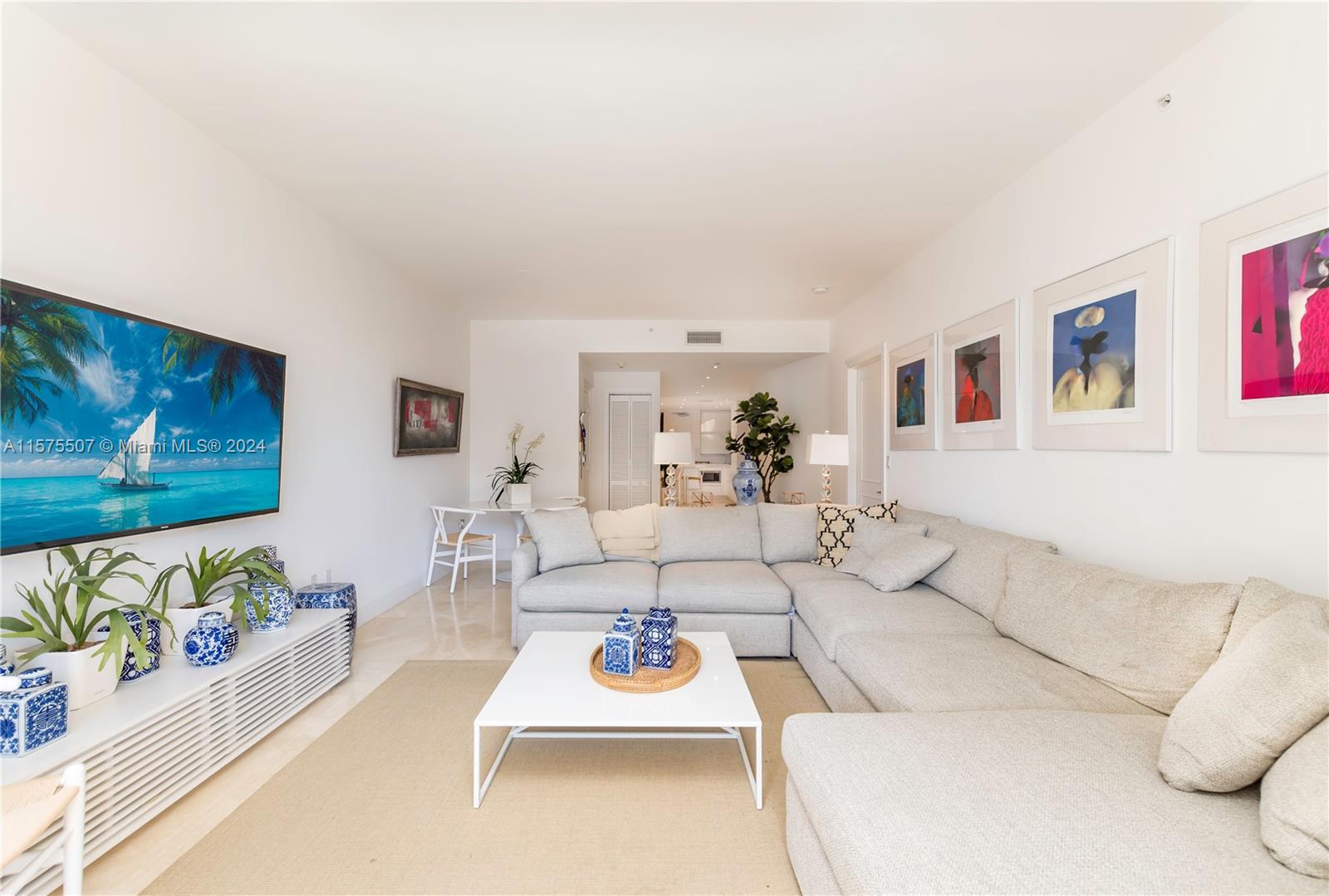 713 Crandon Blvd # 304