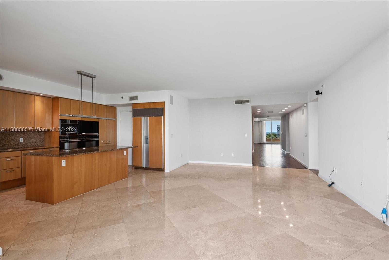 791 Crandon Blvd # 707