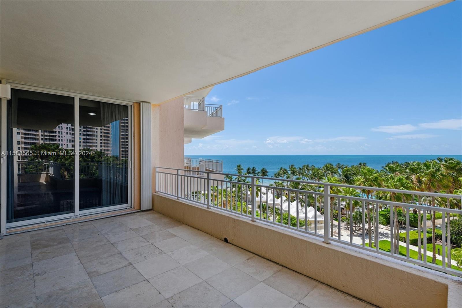 791 Crandon Blvd # 707