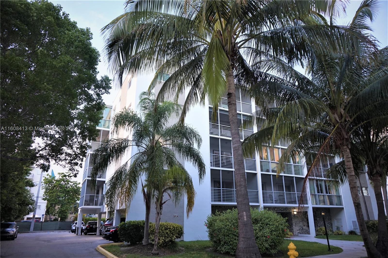 301 Sunrise Dr # 3C