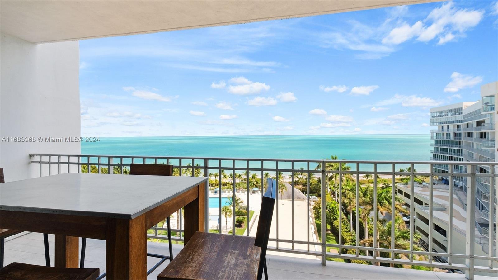881 Ocean Dr # 8A