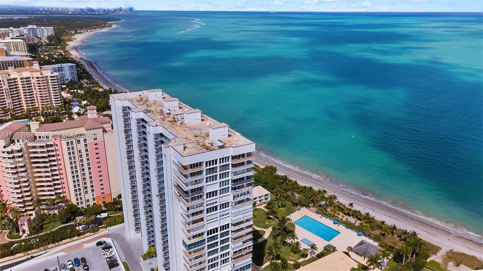 881 Ocean Dr # 8A