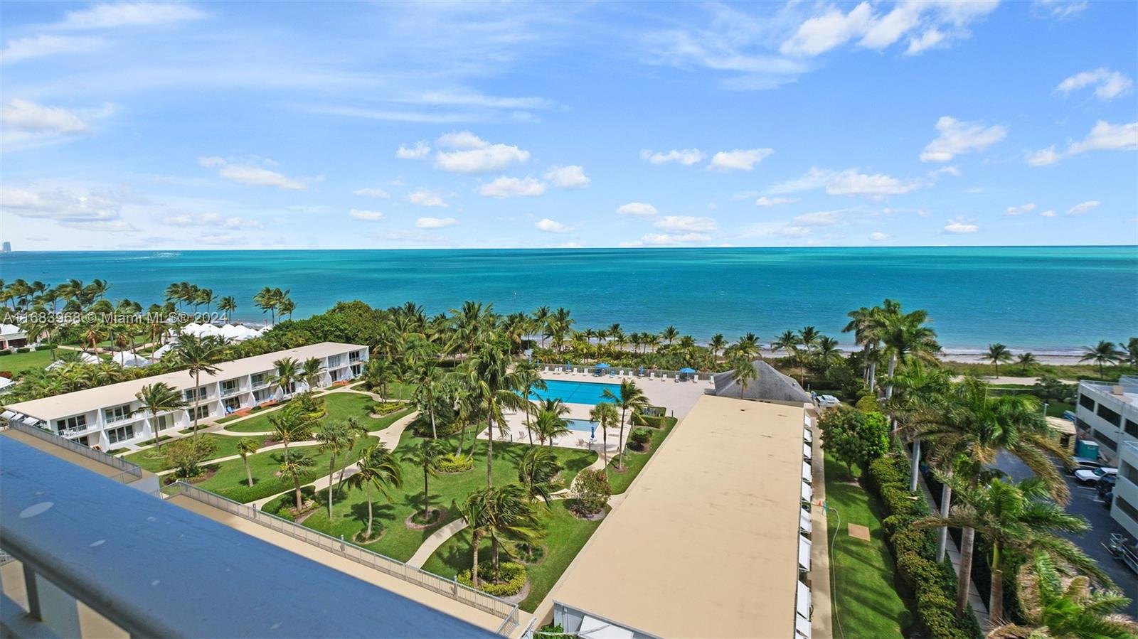 881 Ocean Dr # 8A