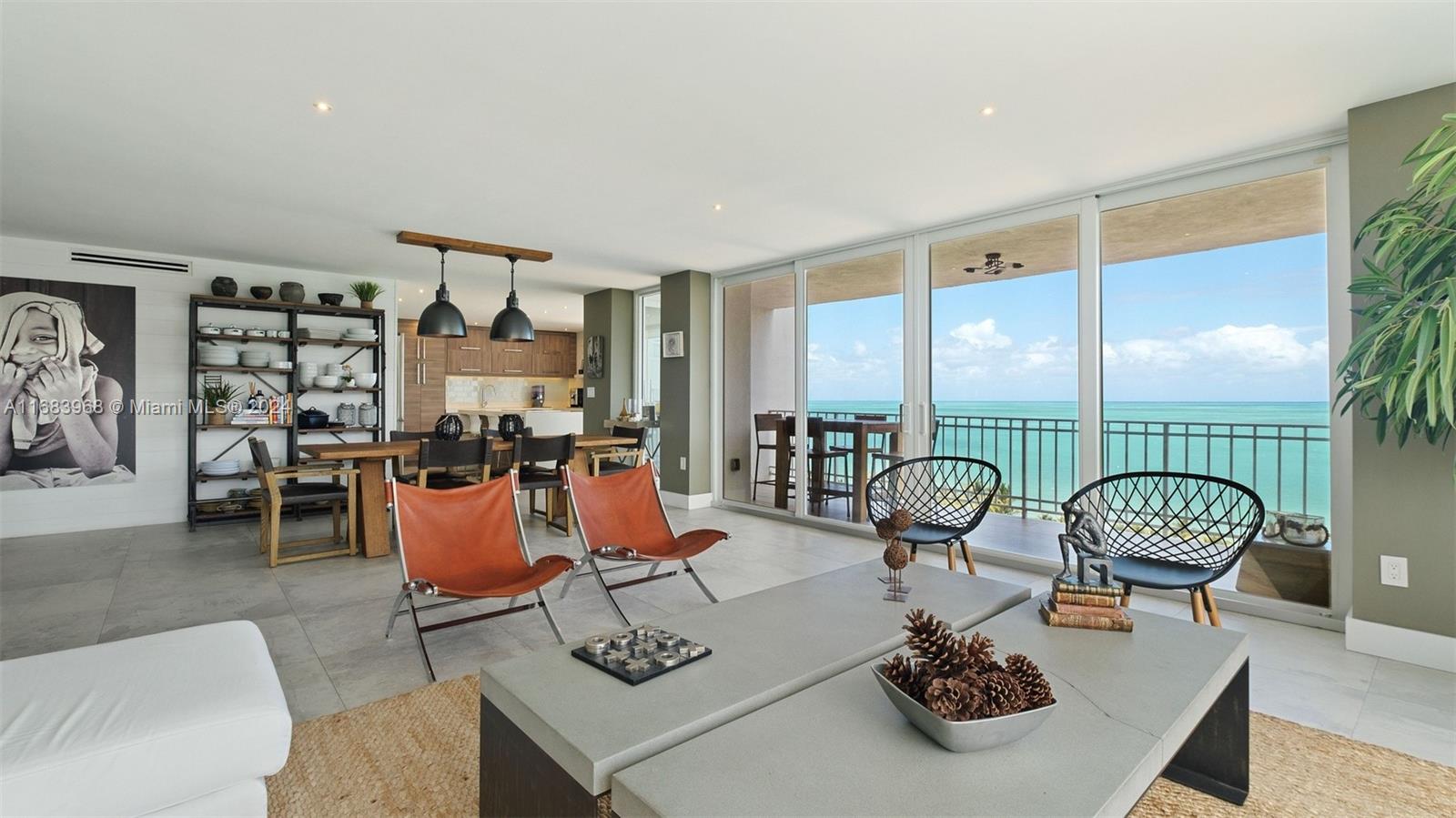 881 Ocean Dr # 8A