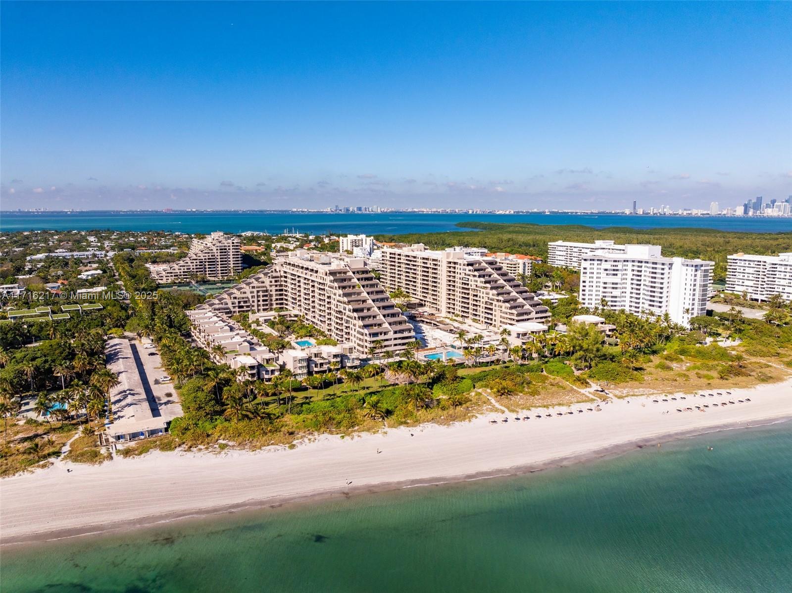 161 Crandon Blvd # 417