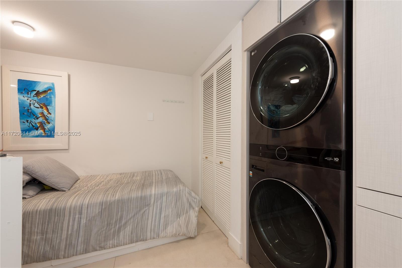 765 Crandon Blvd # 4 Unit: PH-4