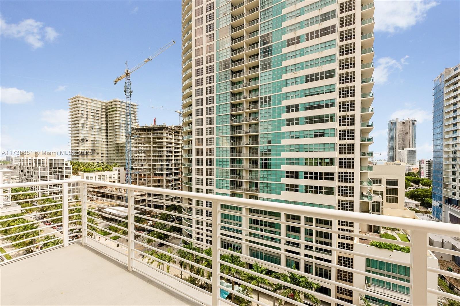 3250 NE 1st Ave # 1102