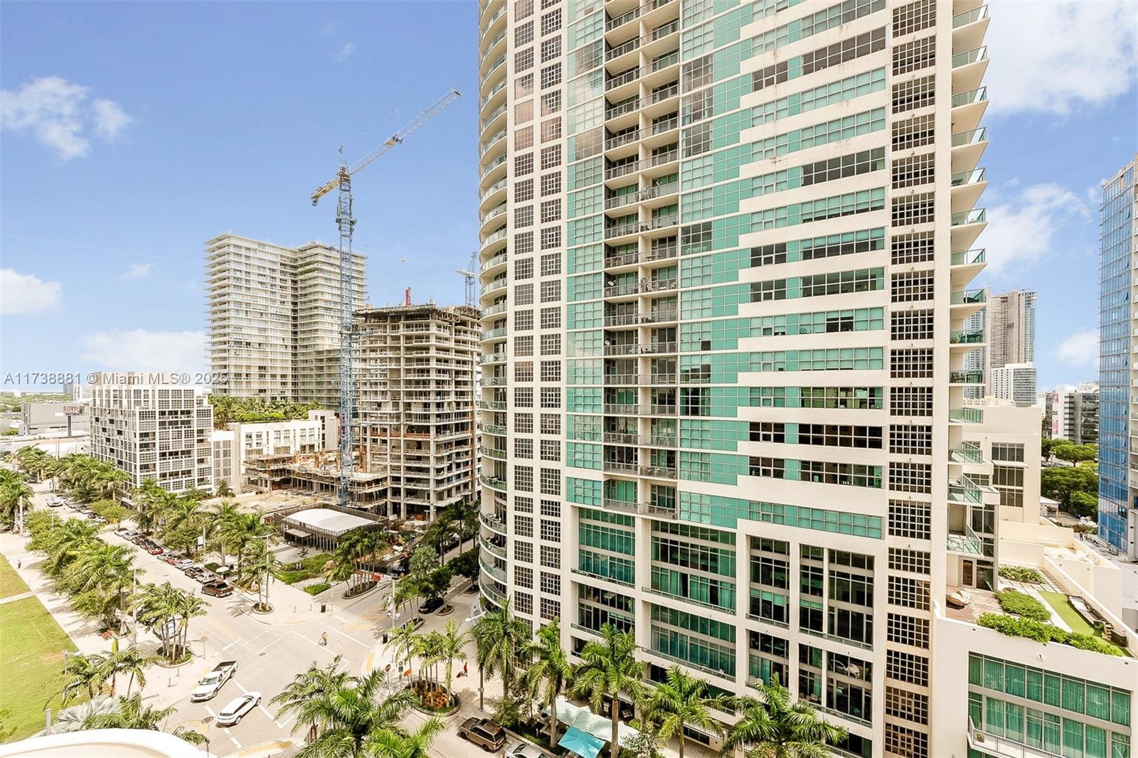 3250 NE 1st Ave # 1102