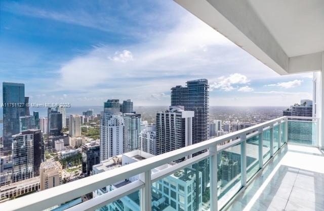 950 Brickell Bay Dr # 5405