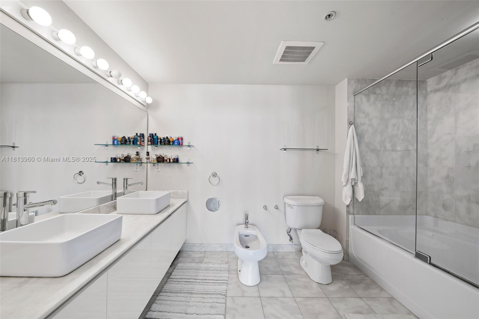 601 NE 36th St # 1704