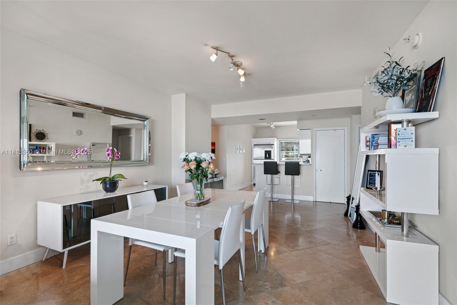 601 NE 36th St # 1704