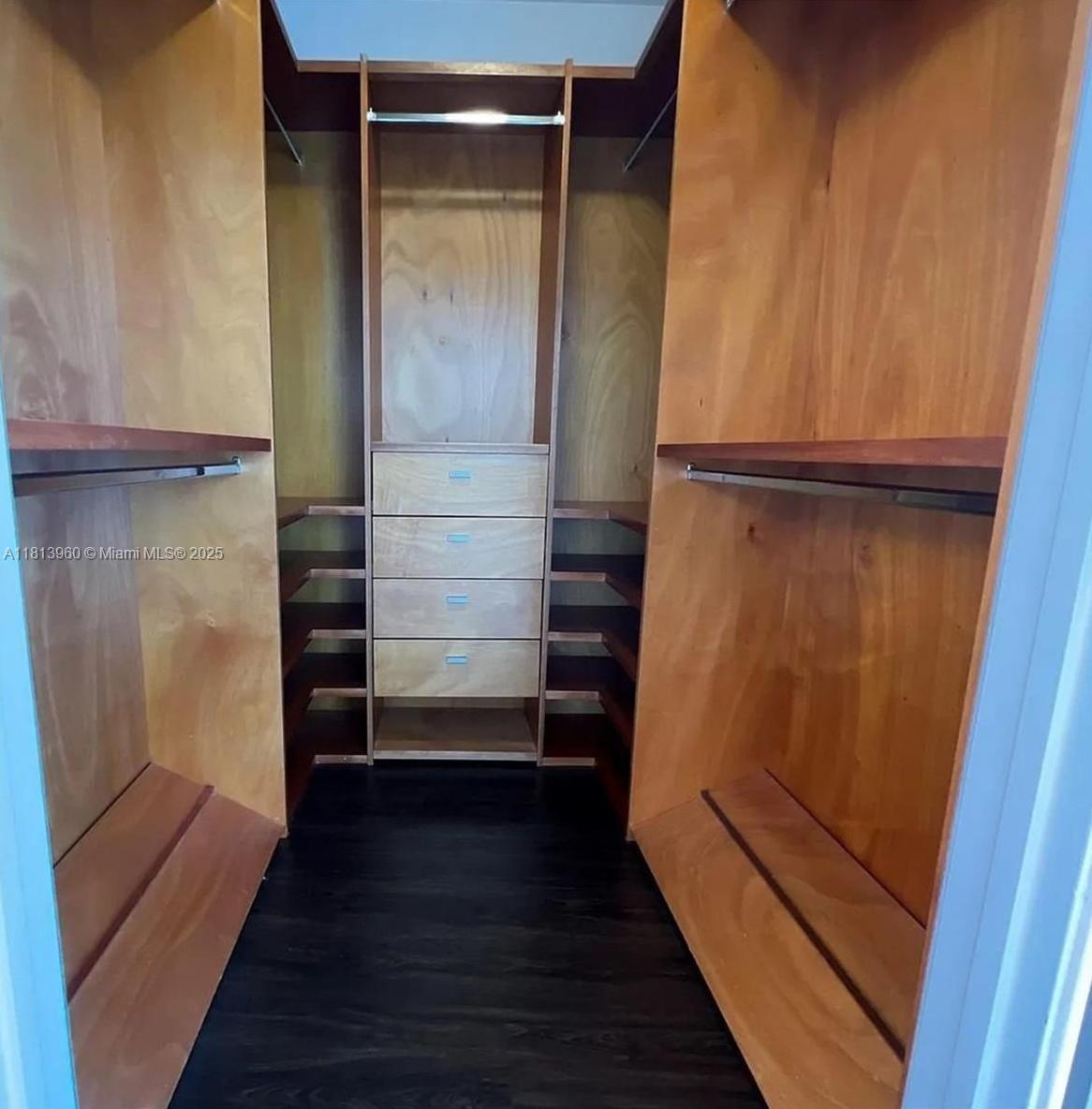 601 NE 36th St # 1704