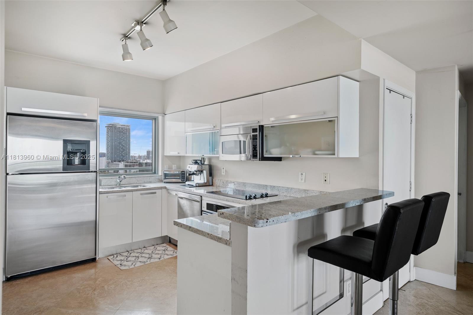 601 NE 36th St # 1704