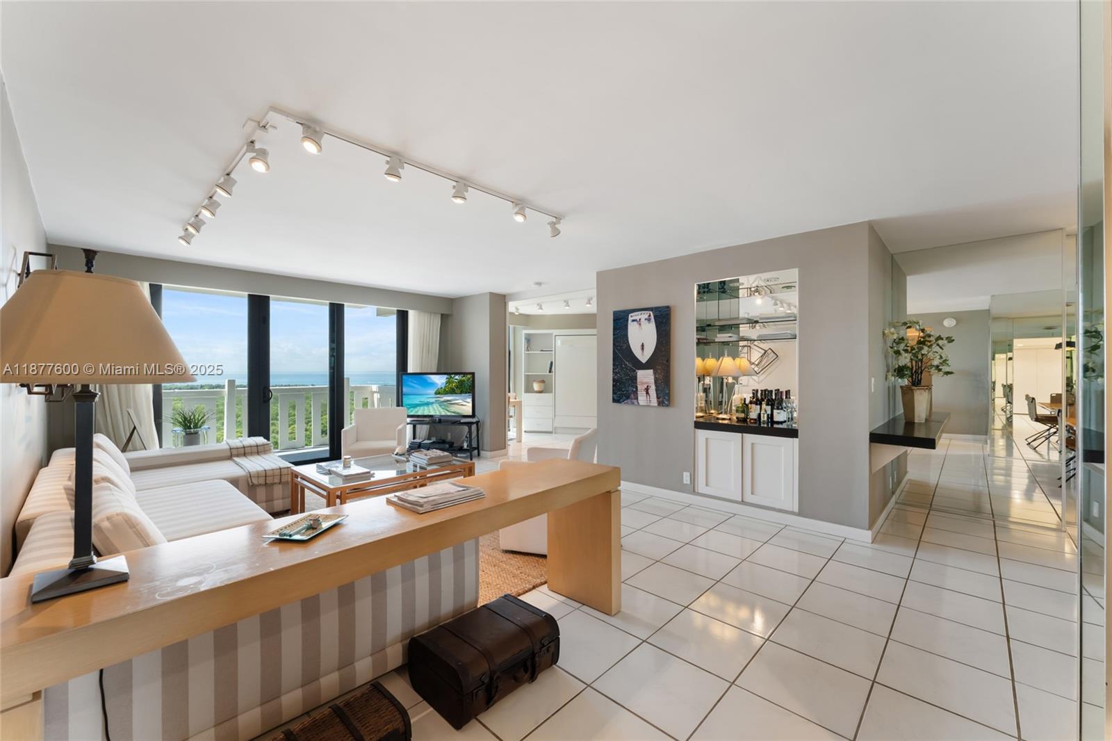 1121 Crandon Blvd # E1206