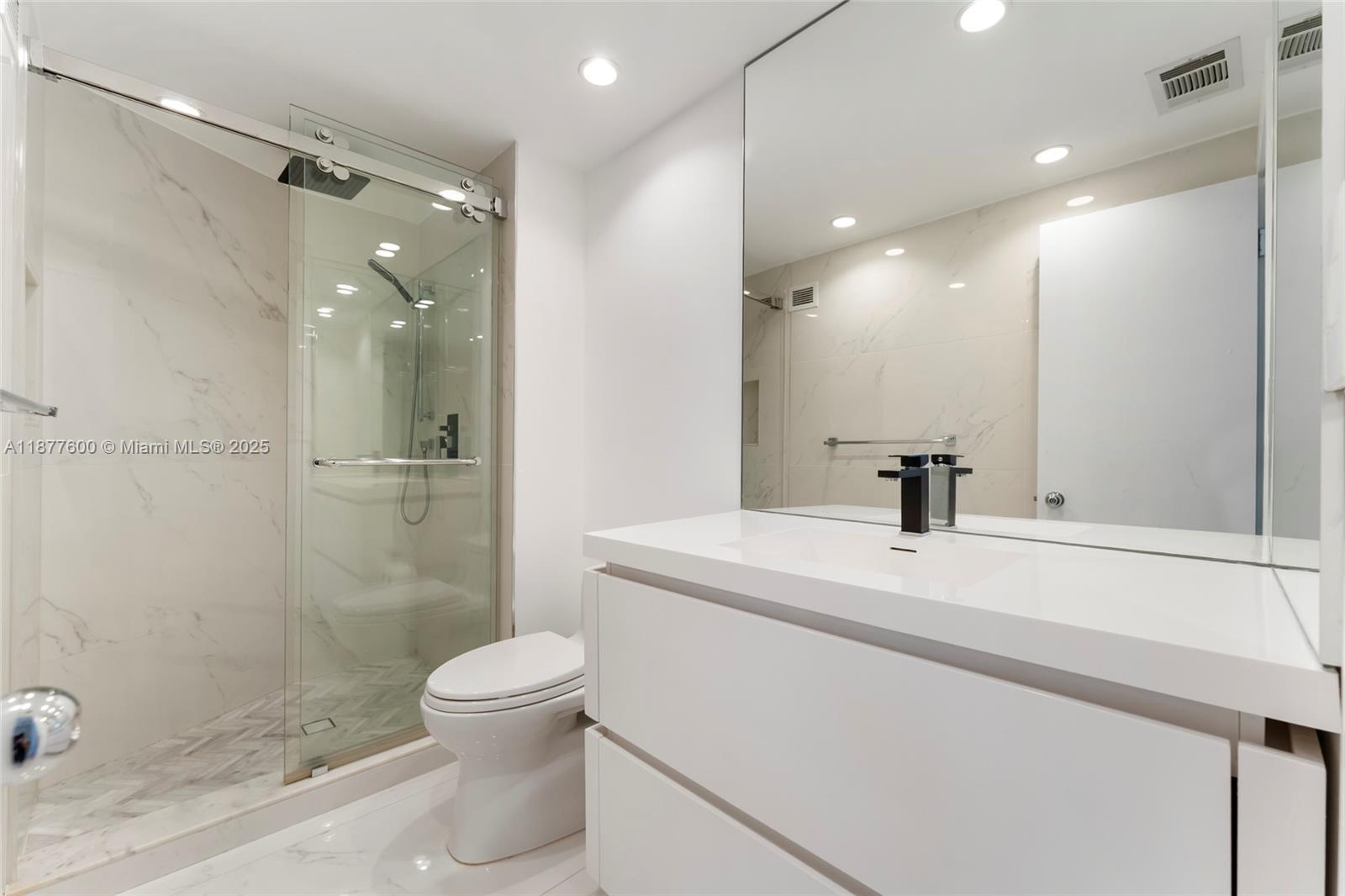 1121 Crandon Blvd # E1206