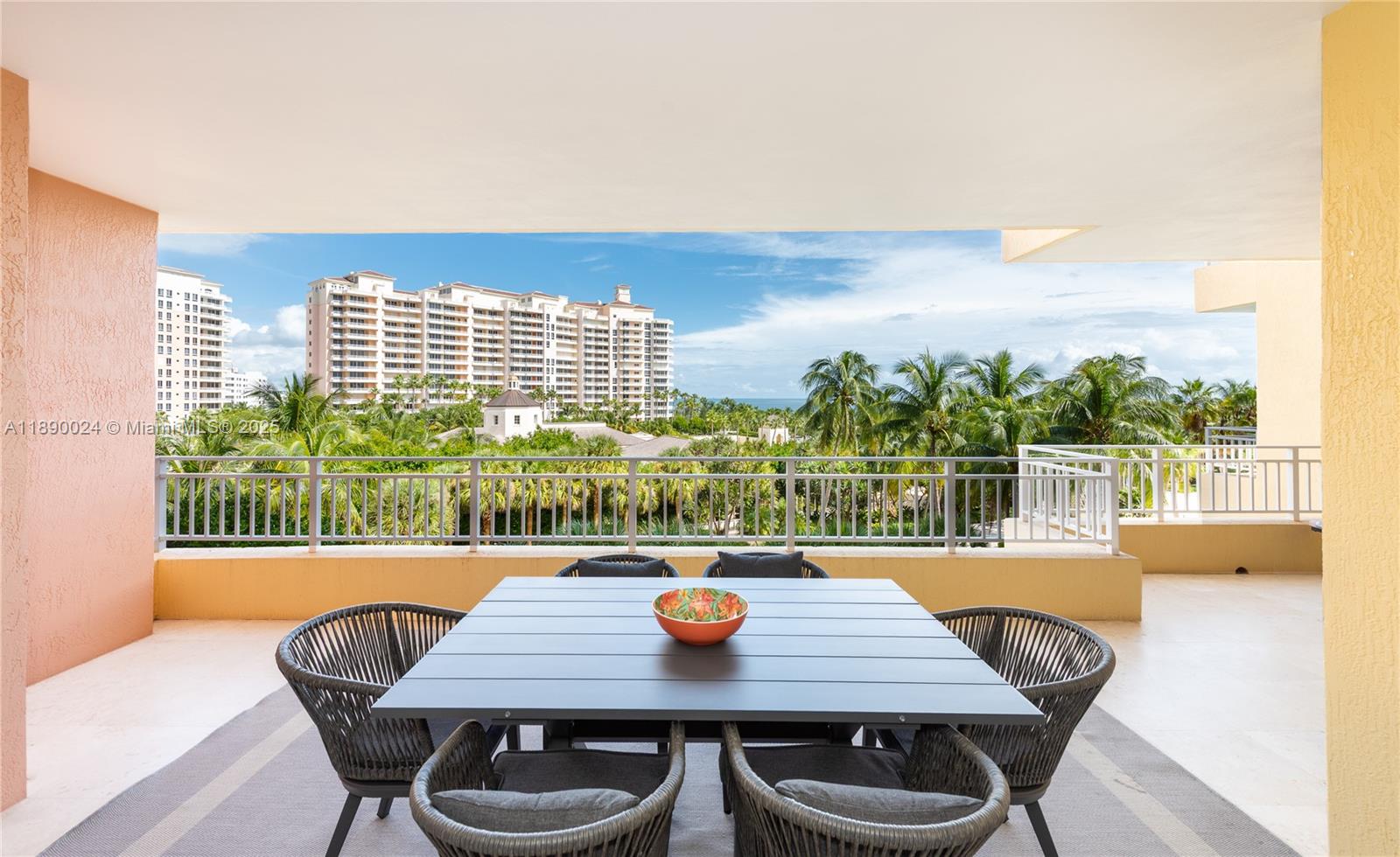 799 Crandon Blvd # 607