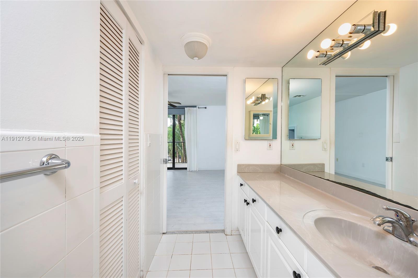 55 Ocean Lane Dr # 3030