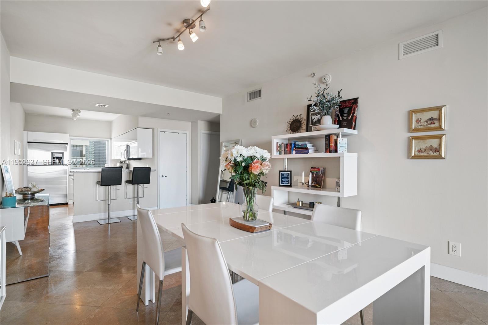 601 NE 36th St # 1704