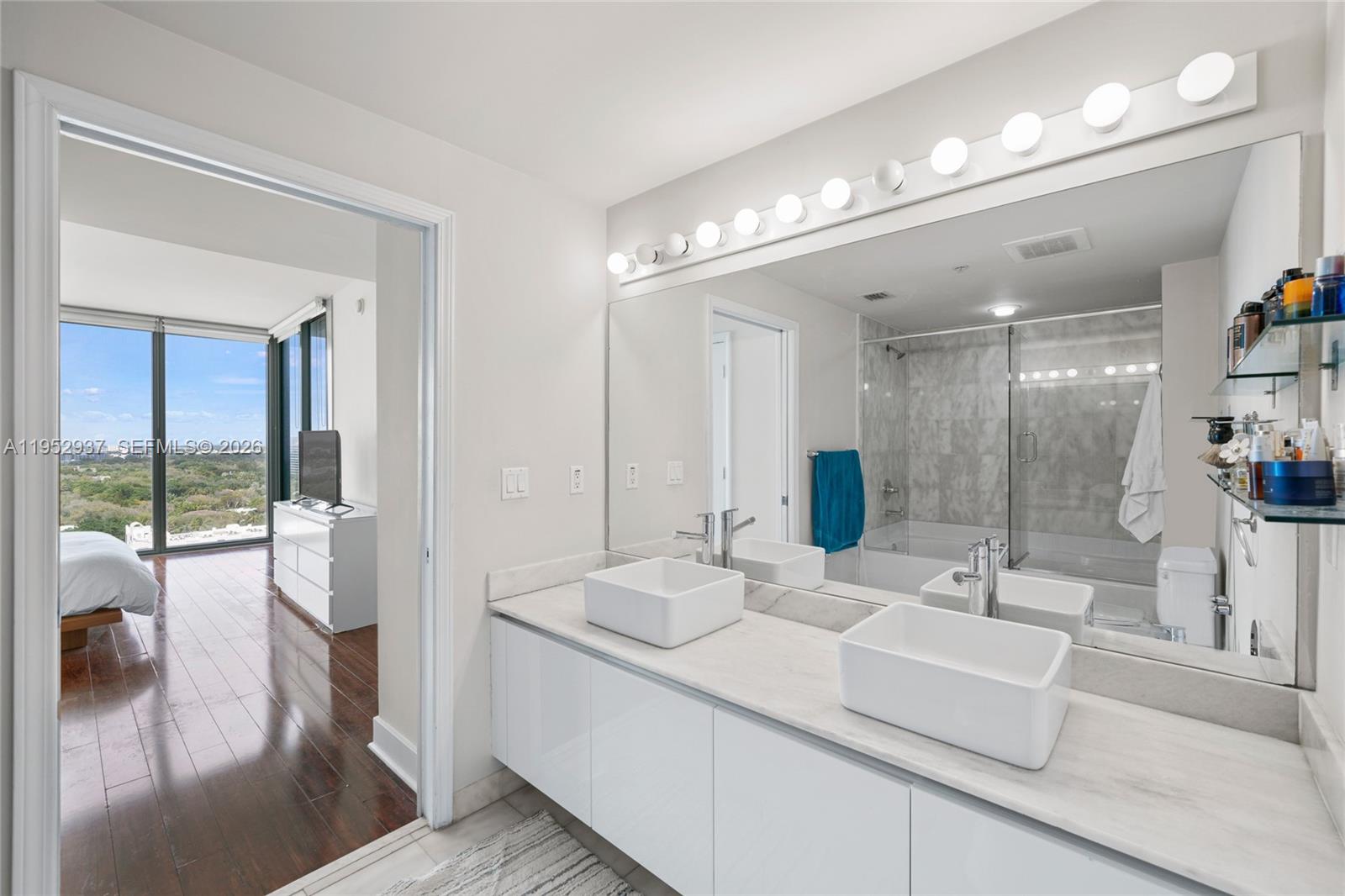 601 NE 36th St # 1704