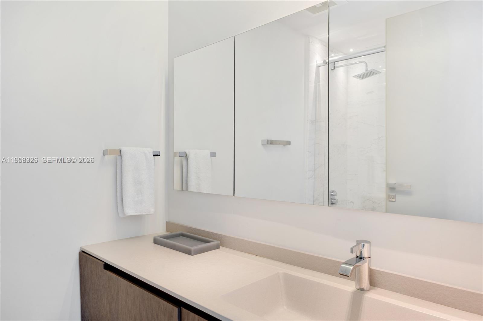 350 Ocean Dr # 701N