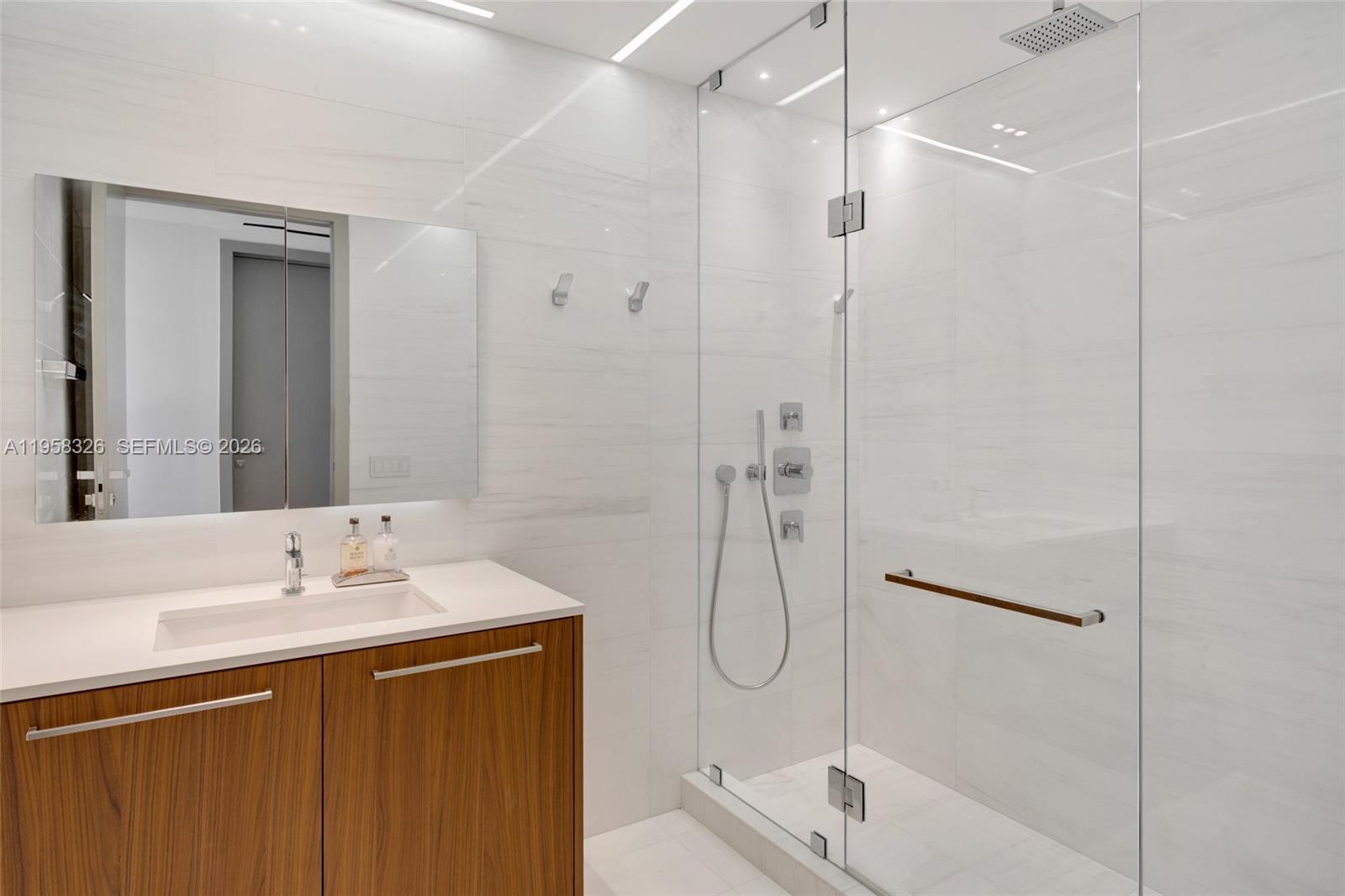 350 Ocean Dr # 701N