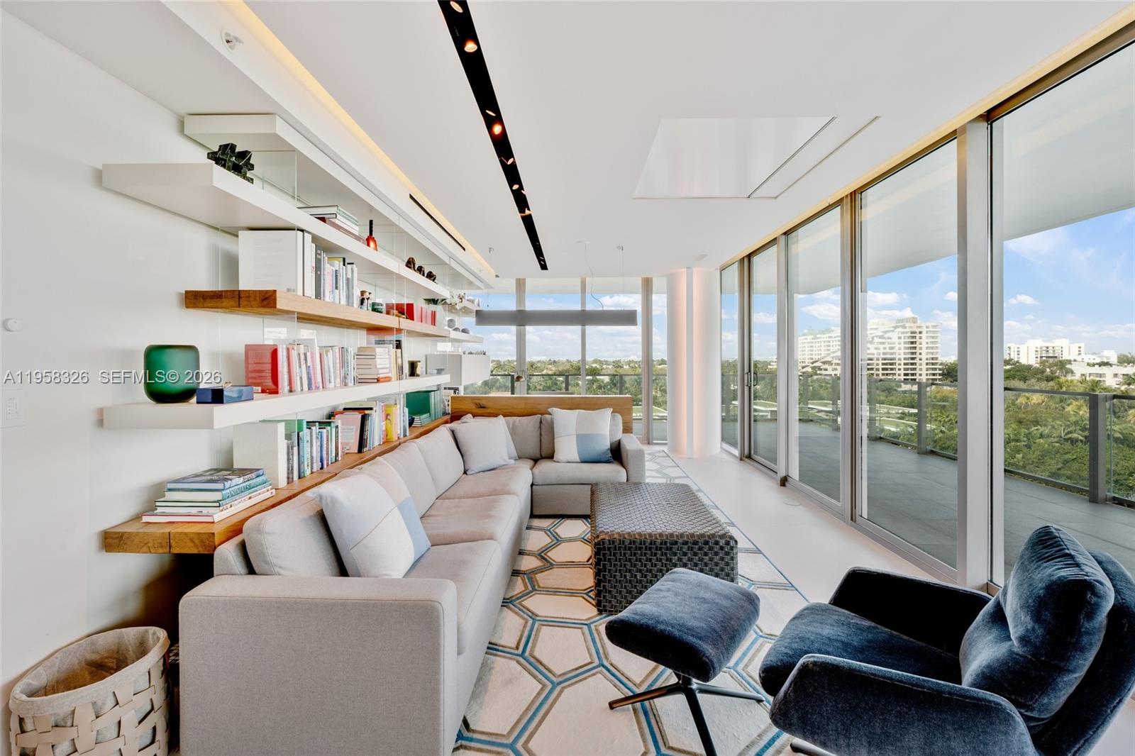 350 Ocean Dr # 701N