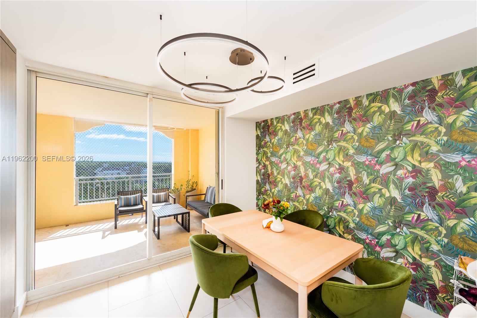 765 Crandon Blvd # 4 Unit: PH-4