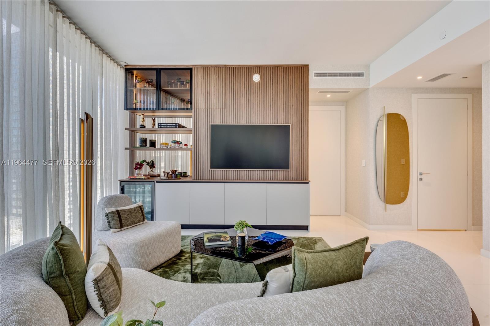 300 Biscayne Boulevard Way # 5008W