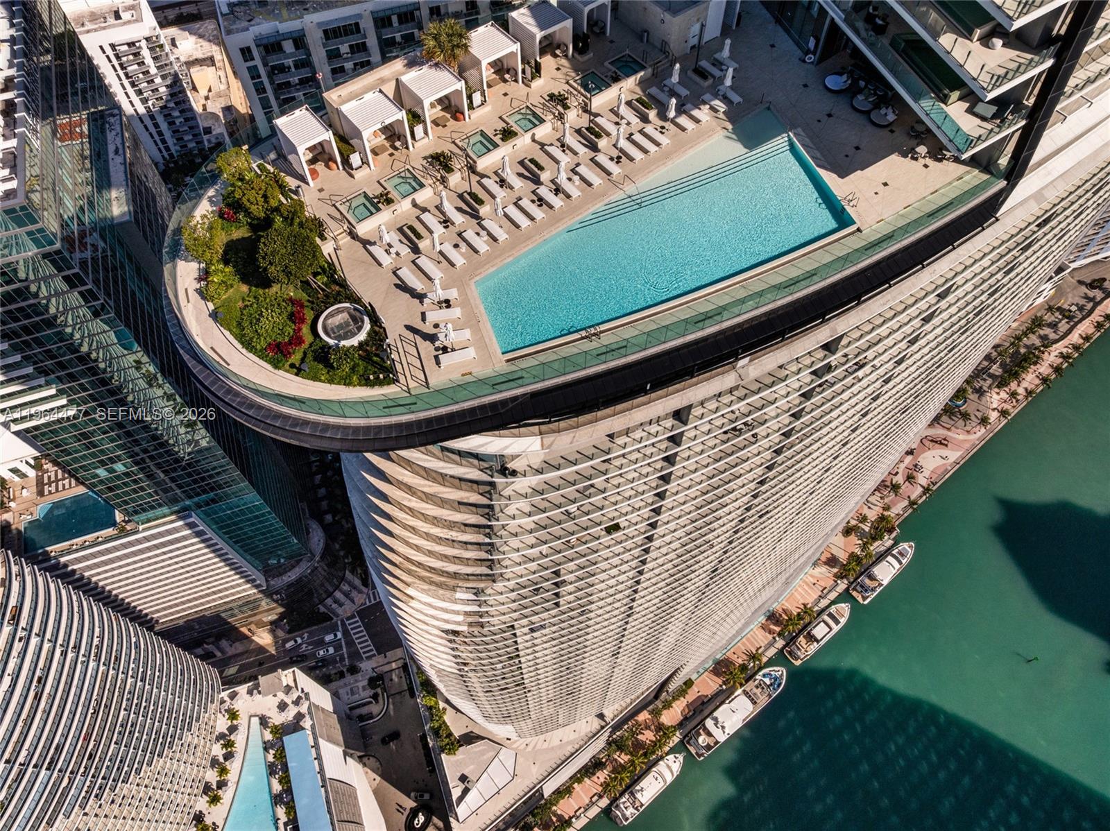 300 Biscayne Boulevard Way # 5008W