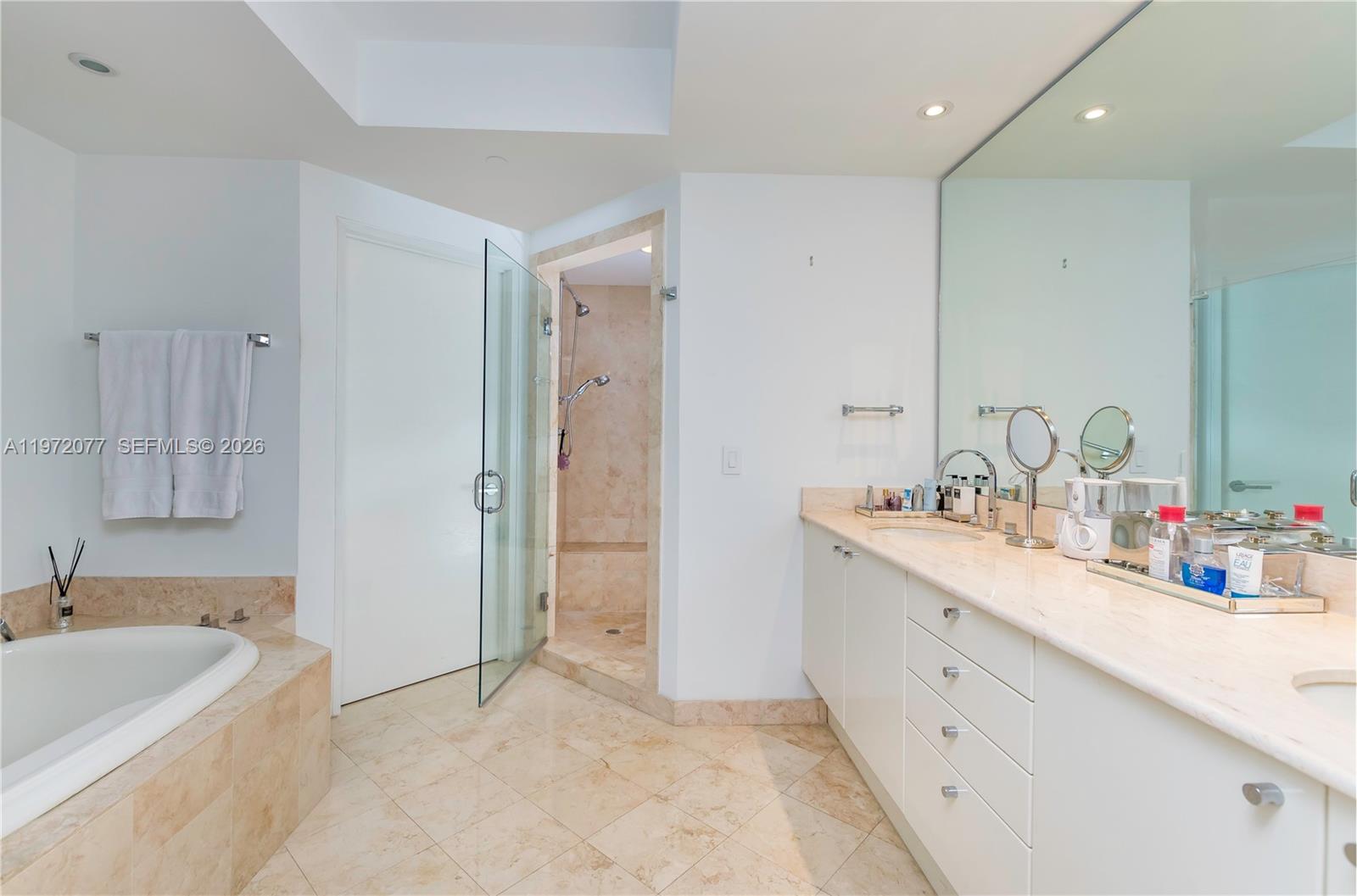 791 Crandon Blvd # 1005