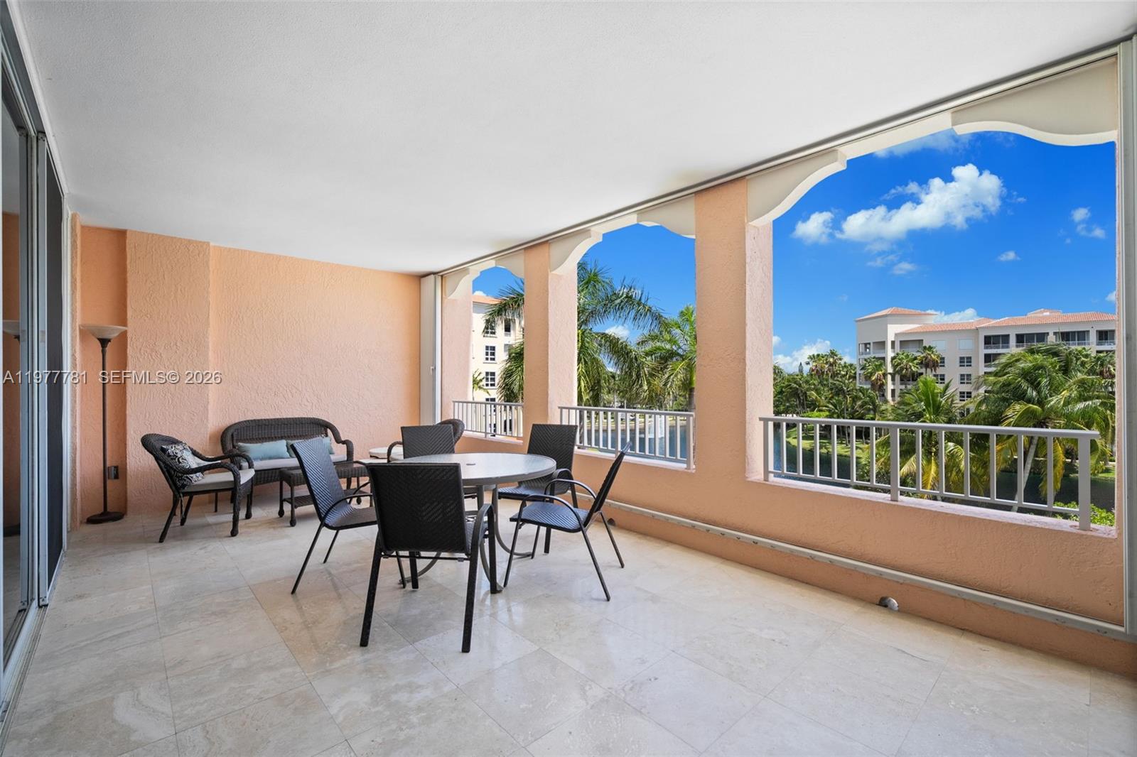 733 Crandon Blvd # 405