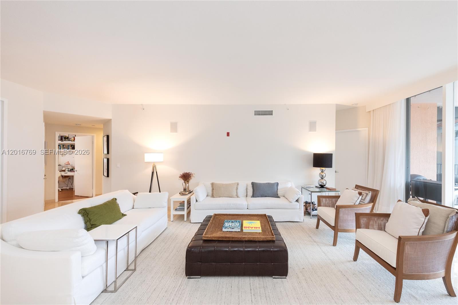 737 Crandon Blvd # 402