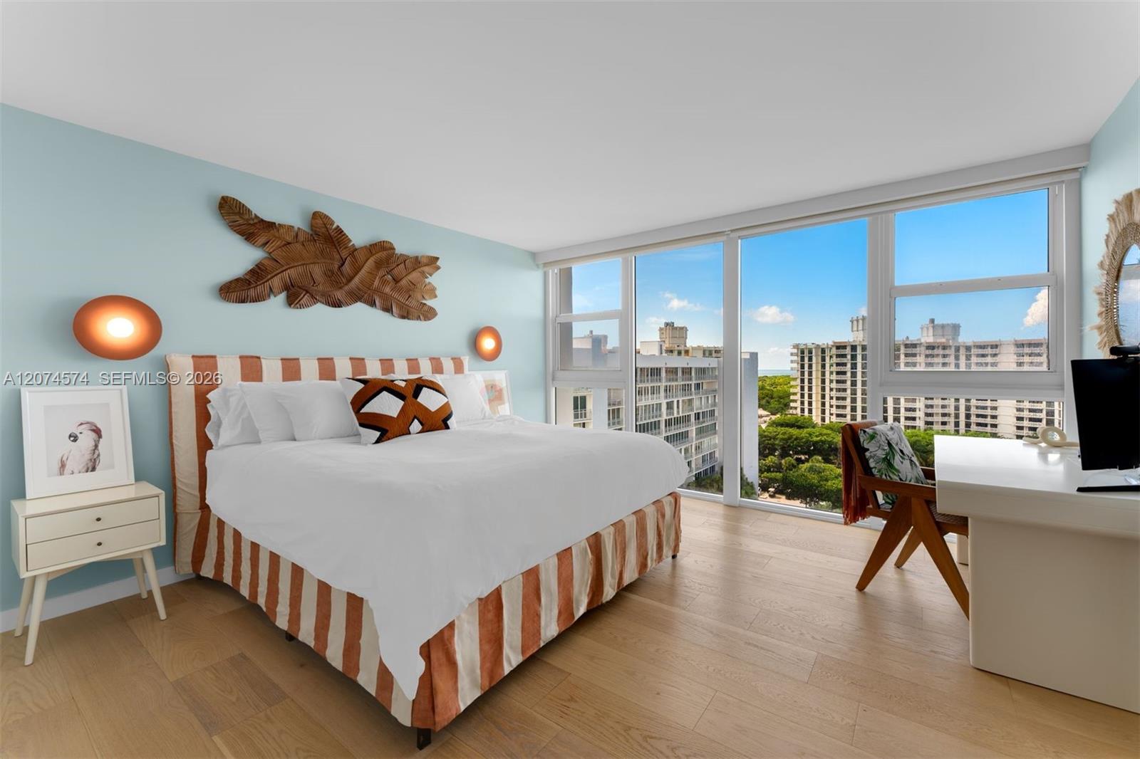 881 Ocean Dr # 10A