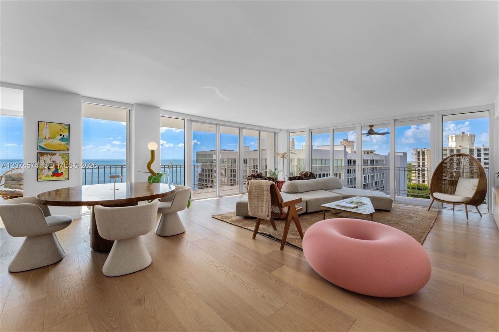 881 Ocean Dr # 10A