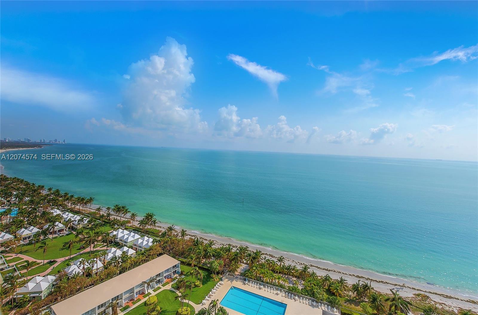 881 Ocean Dr # 10A