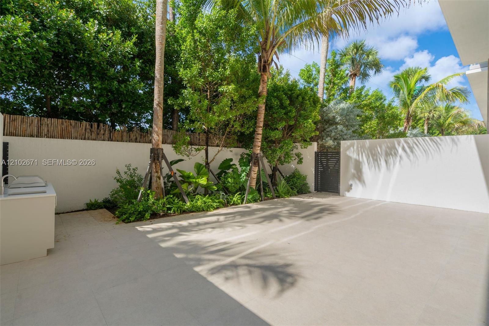 2200 Brickell Ave Unit: GV09